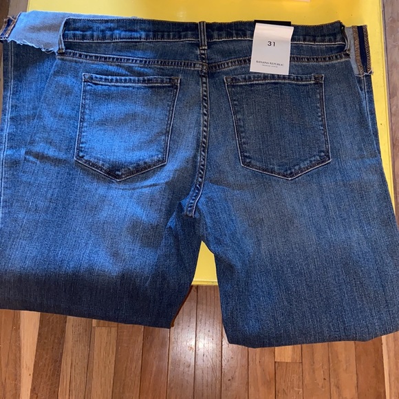 Girlfriend Jeans - Picture 2 of 3